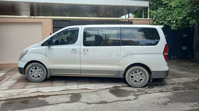Hyundai H-1-3
