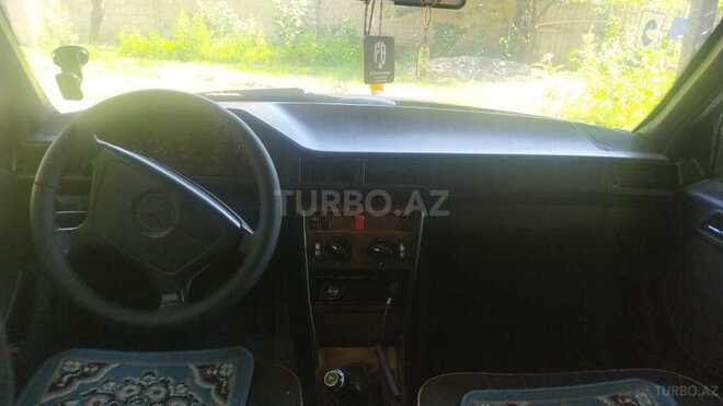 Mercedes E 250-3