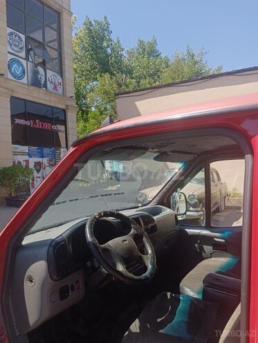 Ford Transit-9