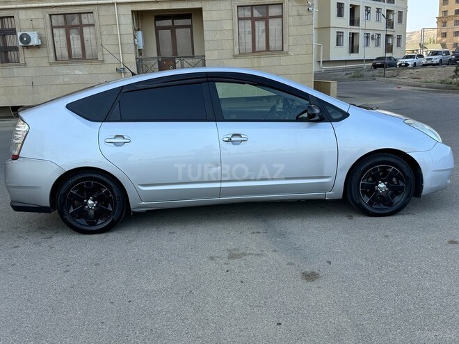 Toyota Prius-6
