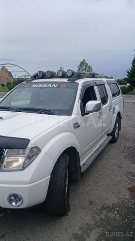 Nissan Navara-2