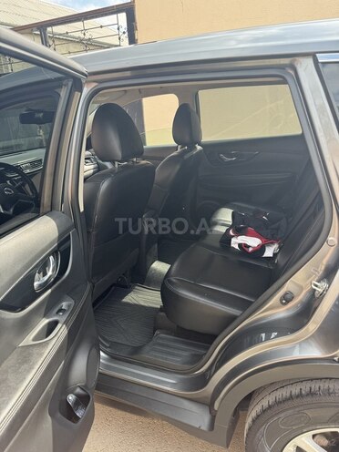 Nissan X-Trail-13
