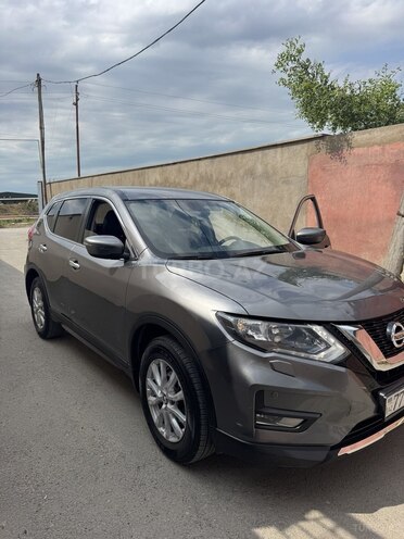 Nissan X-Trail-1