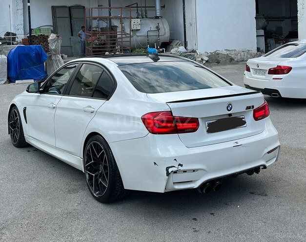 BMW 320-4
