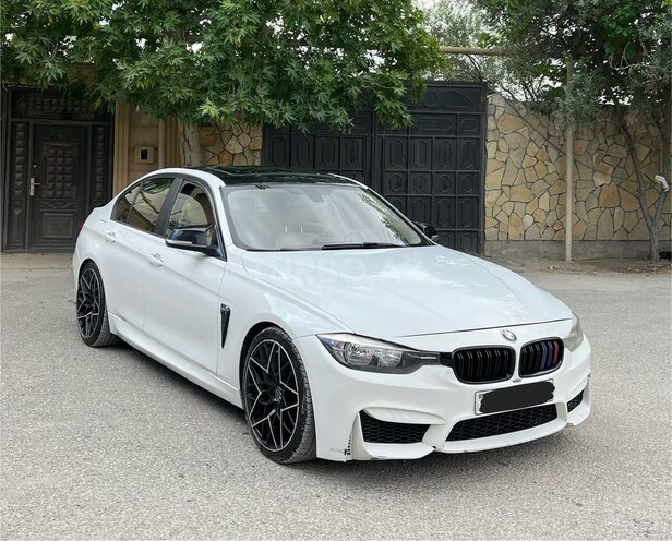 BMW 320-2