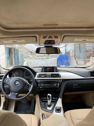 BMW 320-8