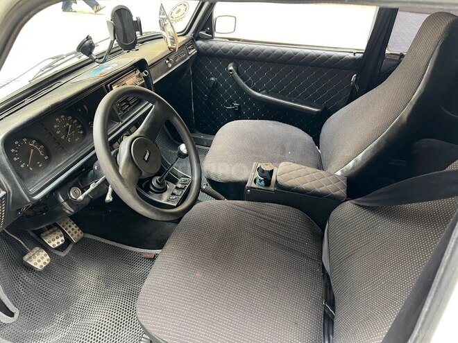 LADA (VAZ) 2107-9