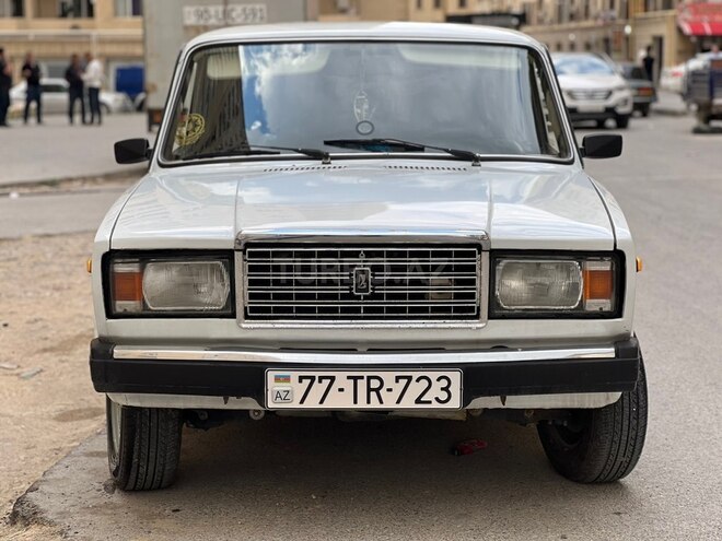 LADA (VAZ) 2107-1