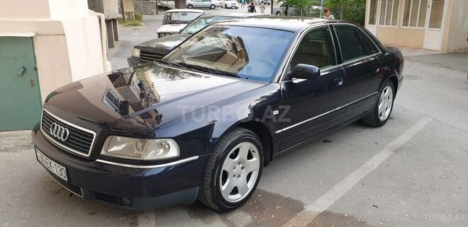 Audi A8-6