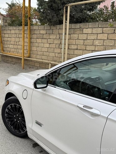 Ford Fusion (North America)-10