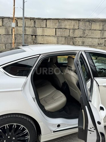 Ford Fusion (North America)-8