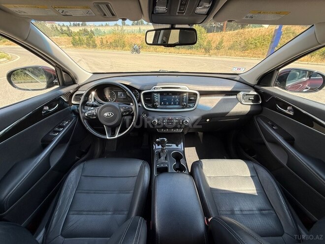 Kia Sorento-14