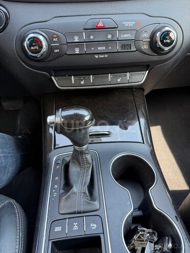 Kia Sorento-17