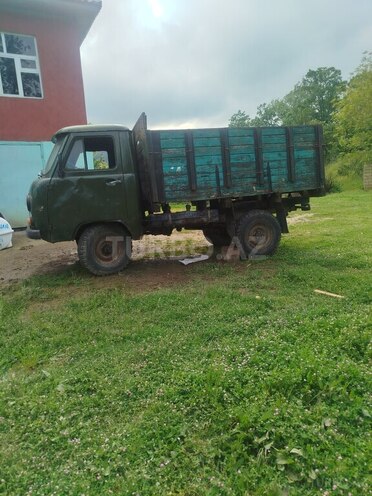 UAZ 3303-2