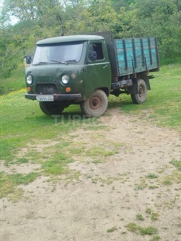 UAZ 3303-4