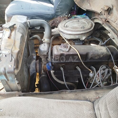 UAZ 3303-8