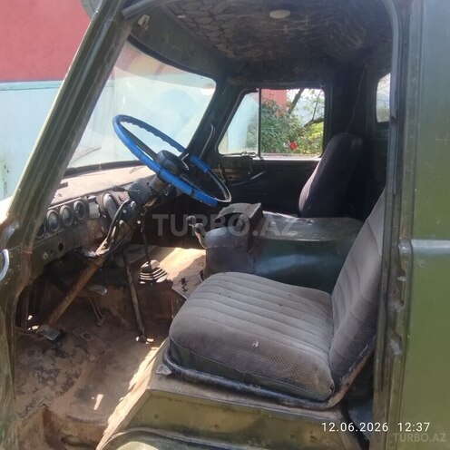 UAZ 3303-15