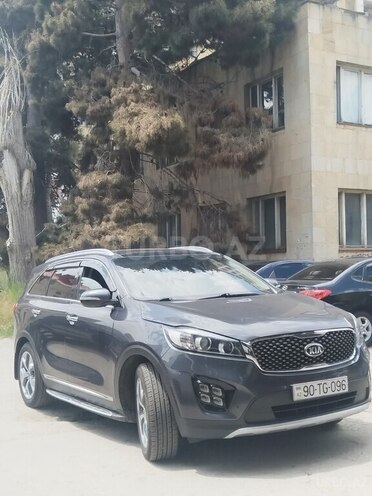 Kia Sorento-1