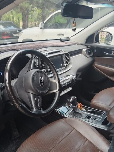 Kia Sorento-7