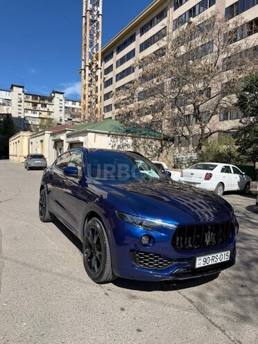 Maserati Levante-2