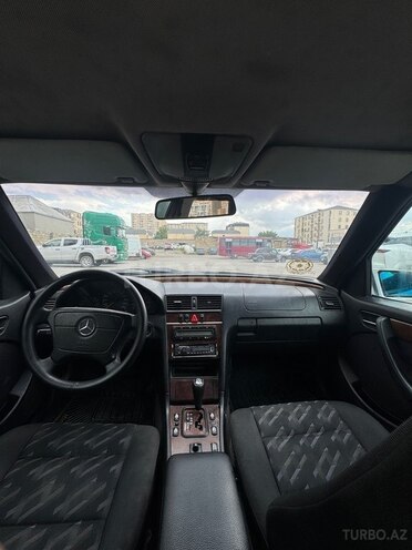 Mercedes C 220-10