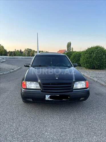 Mercedes C 220-1