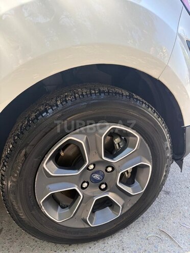 Ford Ecosport-7