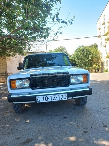 LADA (VAZ) 2107-1