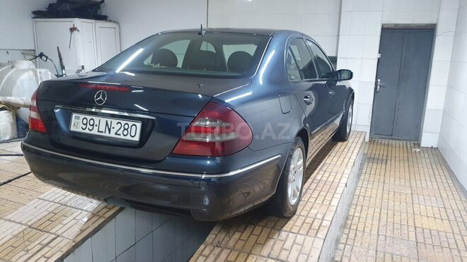 Mercedes E 220-8