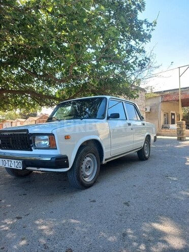 LADA (VAZ) 2107-4