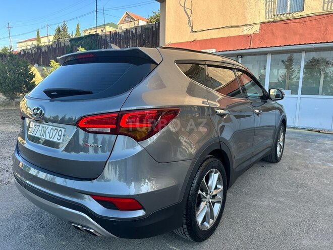 Hyundai Santa Fe-5