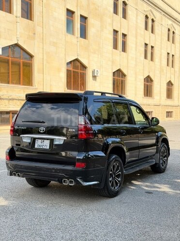 Toyota Land Cruiser Prado-10
