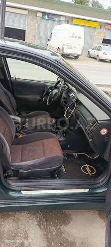 Opel Vectra-12