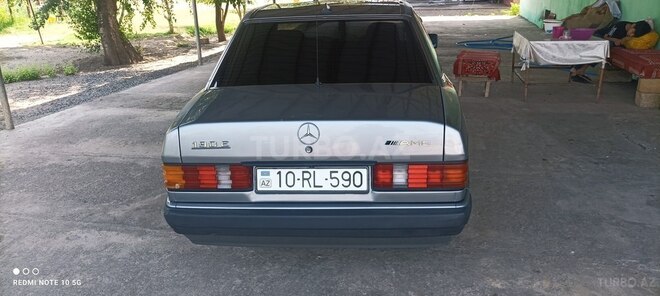 Mercedes 190-9