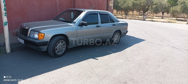 Mercedes 190-4