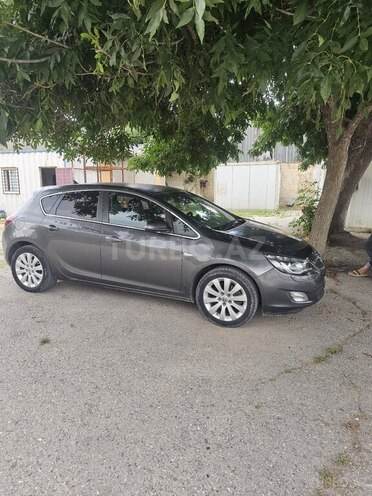 Opel Astra-2