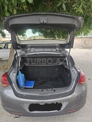 Opel Astra-10