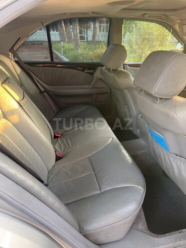 Mercedes E 280-15