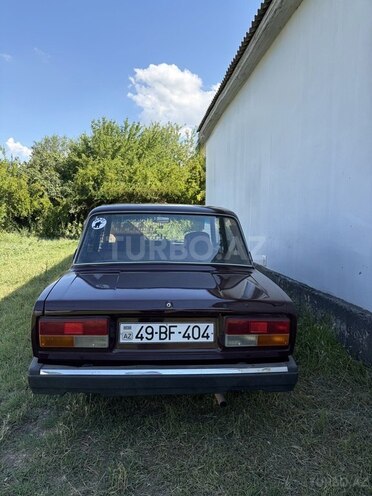 LADA (VAZ) 2107-2