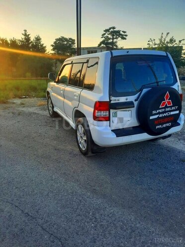 Mitsubishi Pajero io-4