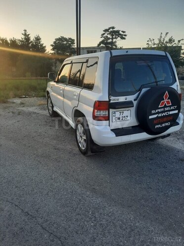 Mitsubishi Pajero io-10