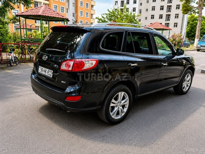 Hyundai Santa Fe-3