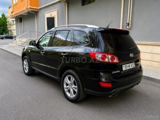 Hyundai Santa Fe-4