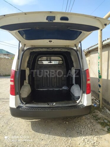 Hyundai H-1-5