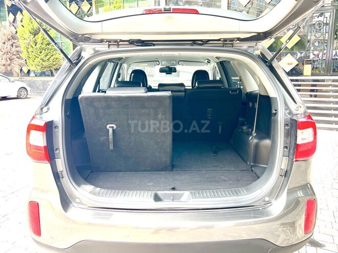 Kia Sorento-14