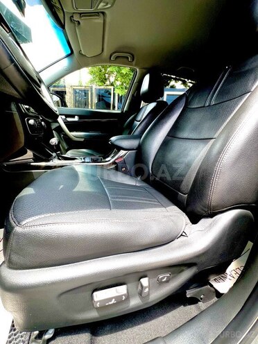 Kia Sorento-19