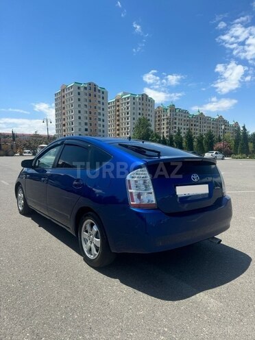 Toyota Prius-5