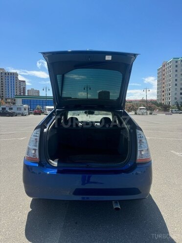 Toyota Prius-3