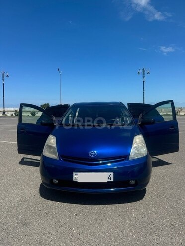 Toyota Prius-13