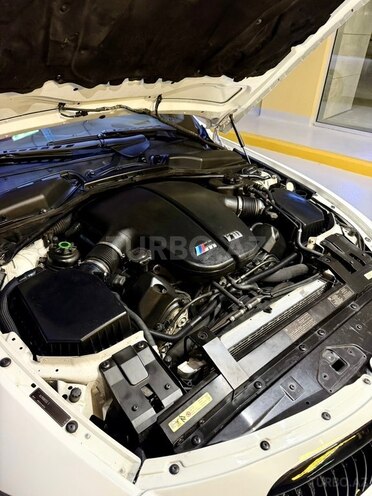 BMW M6-13